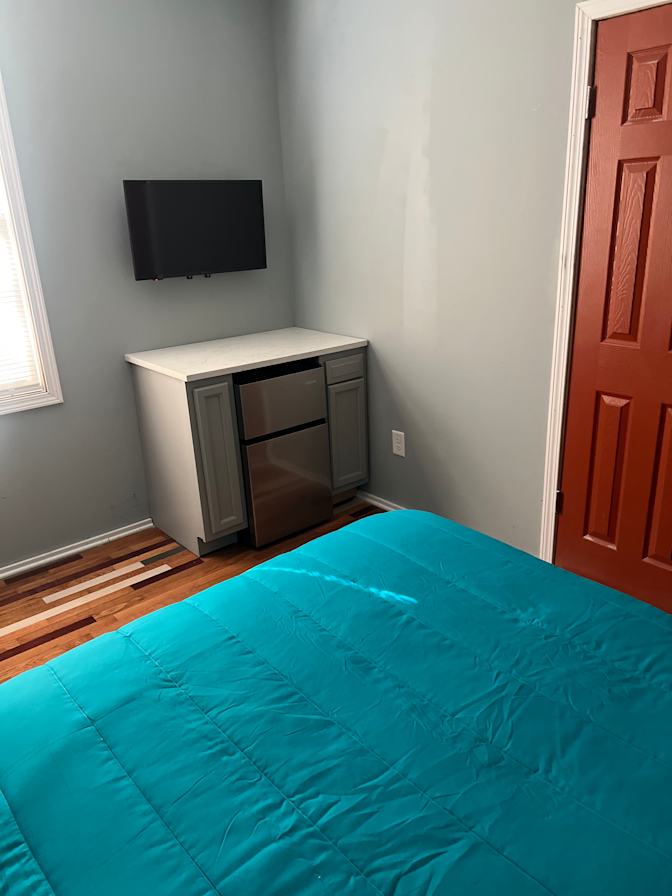 Yates Properties's room