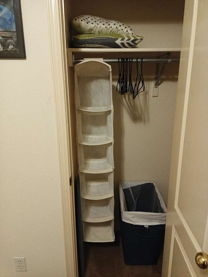 Thomas's room