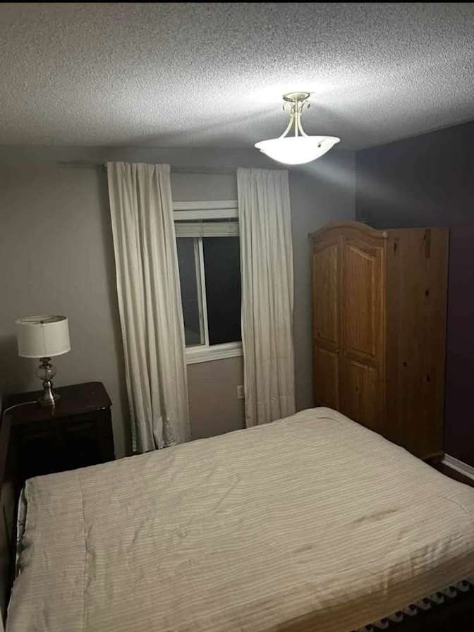 Delonte's room