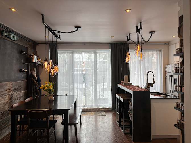 Aidan Houston's room