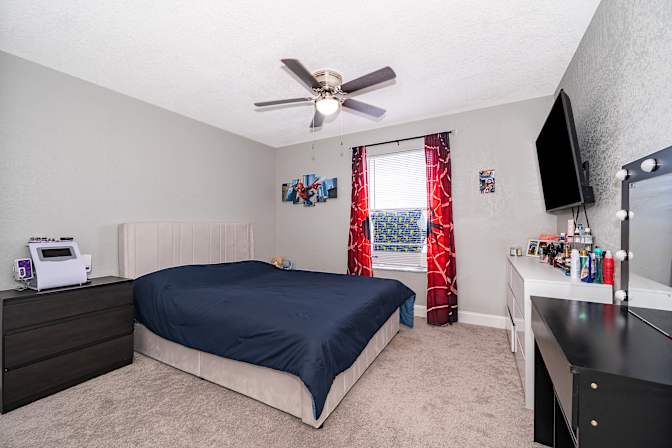 Mikael Khaldi's room