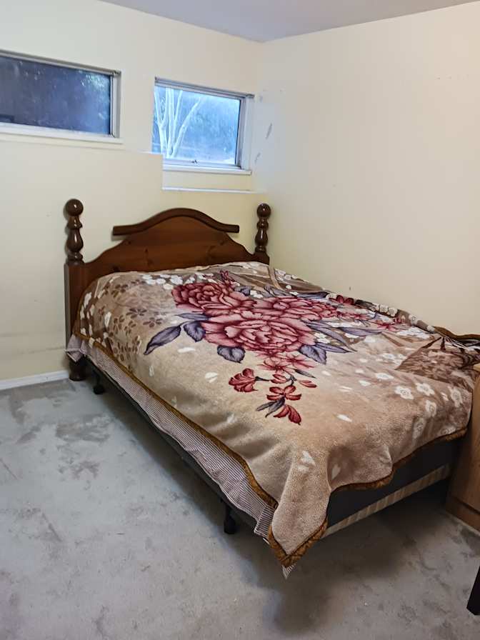 Ron's room