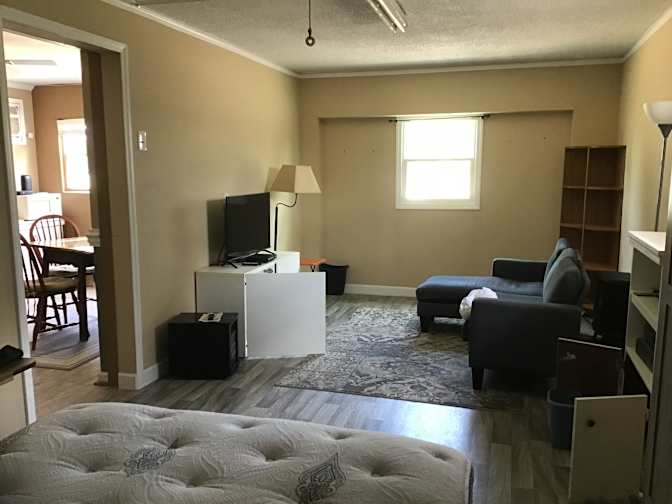 Linda's room