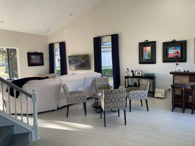 Liz's room