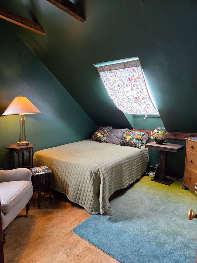 Bob Vaccaro's room