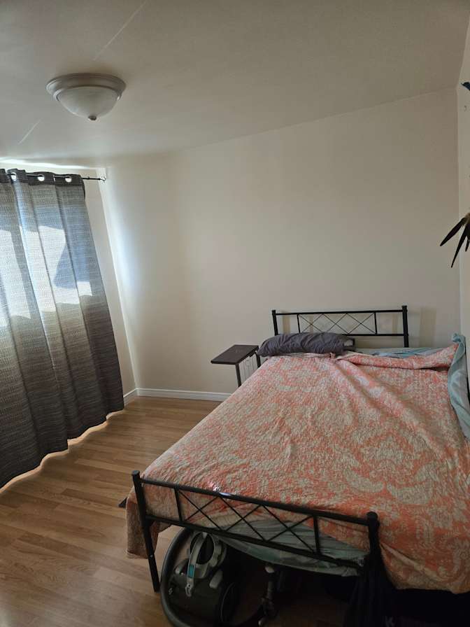 Steve's room