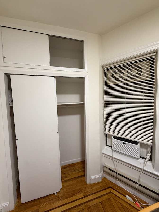 Ahmet's room
