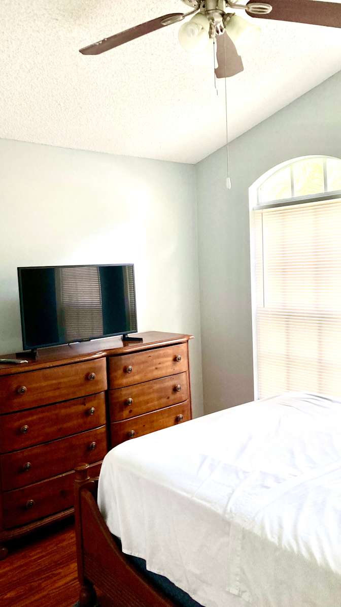 Jose's room