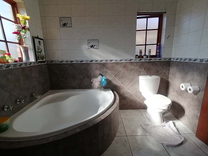 THANDI's room