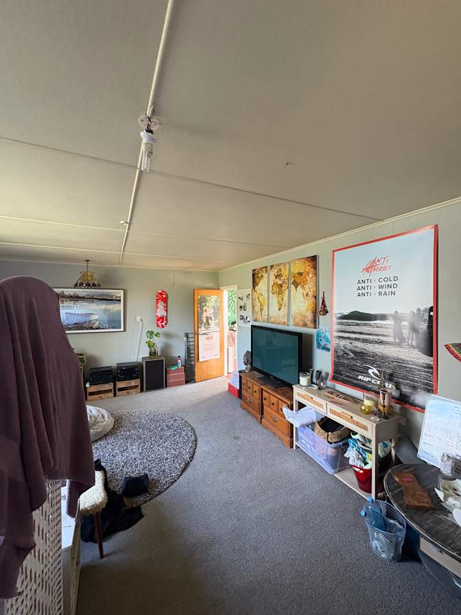 Alan Antony's room