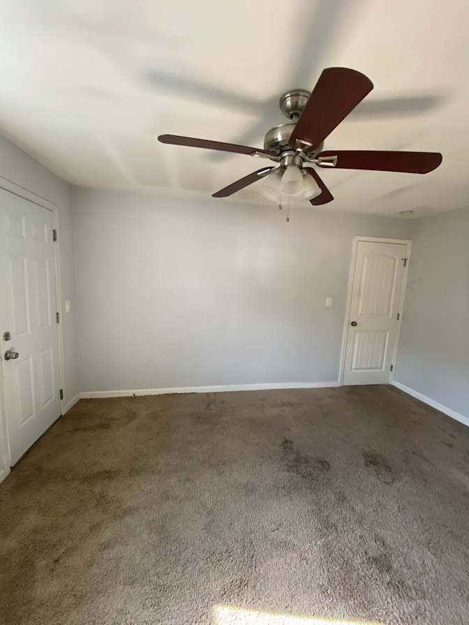 Eljey's room