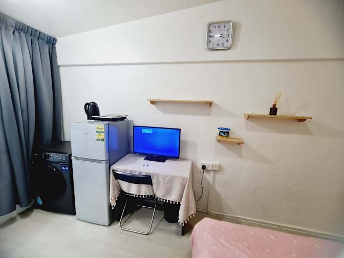 Roomy's room