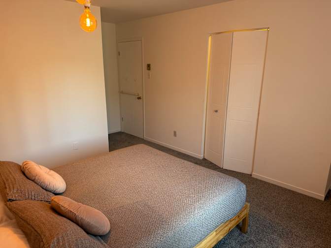 Fernando Fernandez's room
