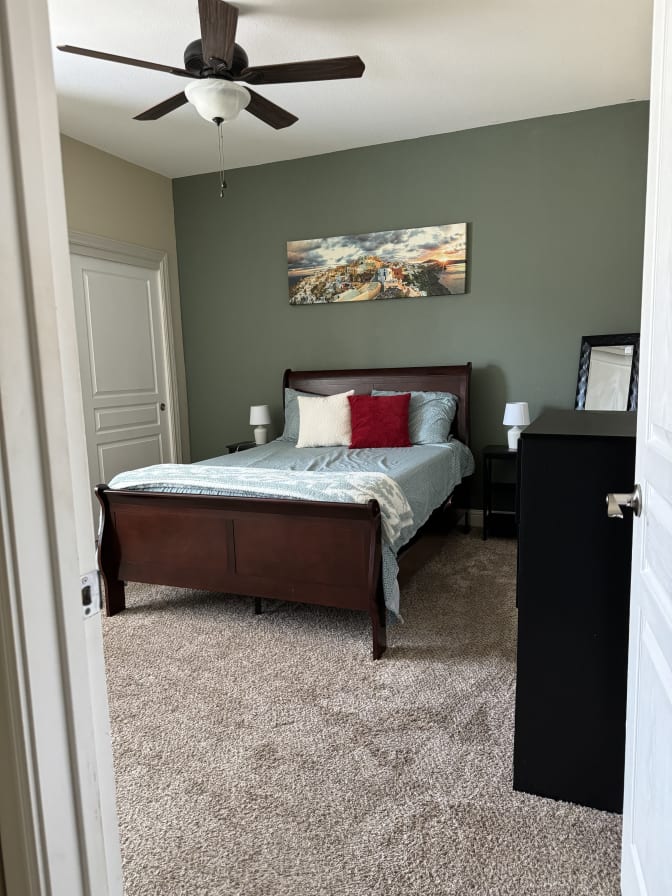 Stephelie's room