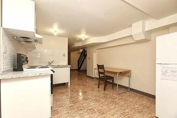 Dundas Street East - Photo 7