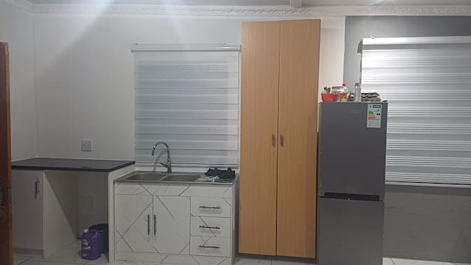 Hlengz's room