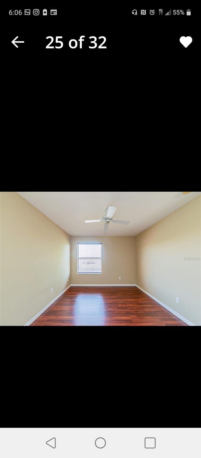 MaxiGrams's room