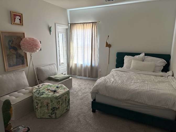 Devansh Gupta's room