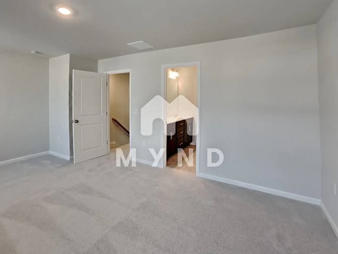 Alcove Rooms's room