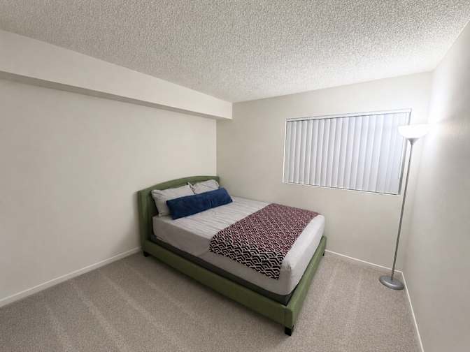 Ahkar's room