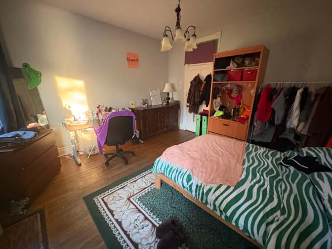 Dani's room