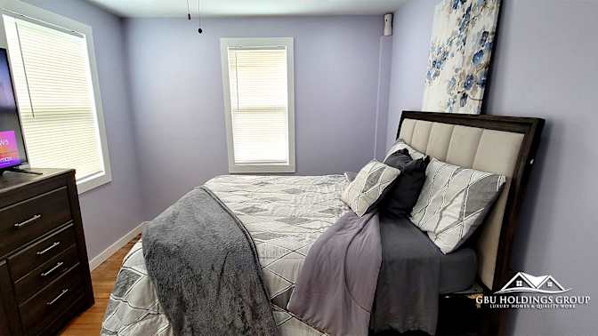 GBU Holdings Group's room