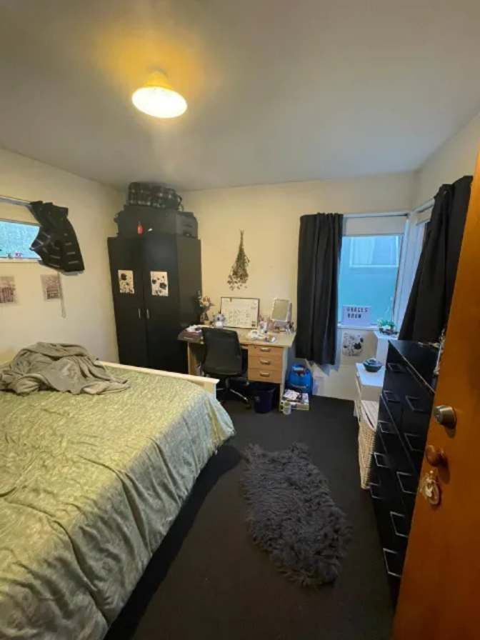 Honey's room
