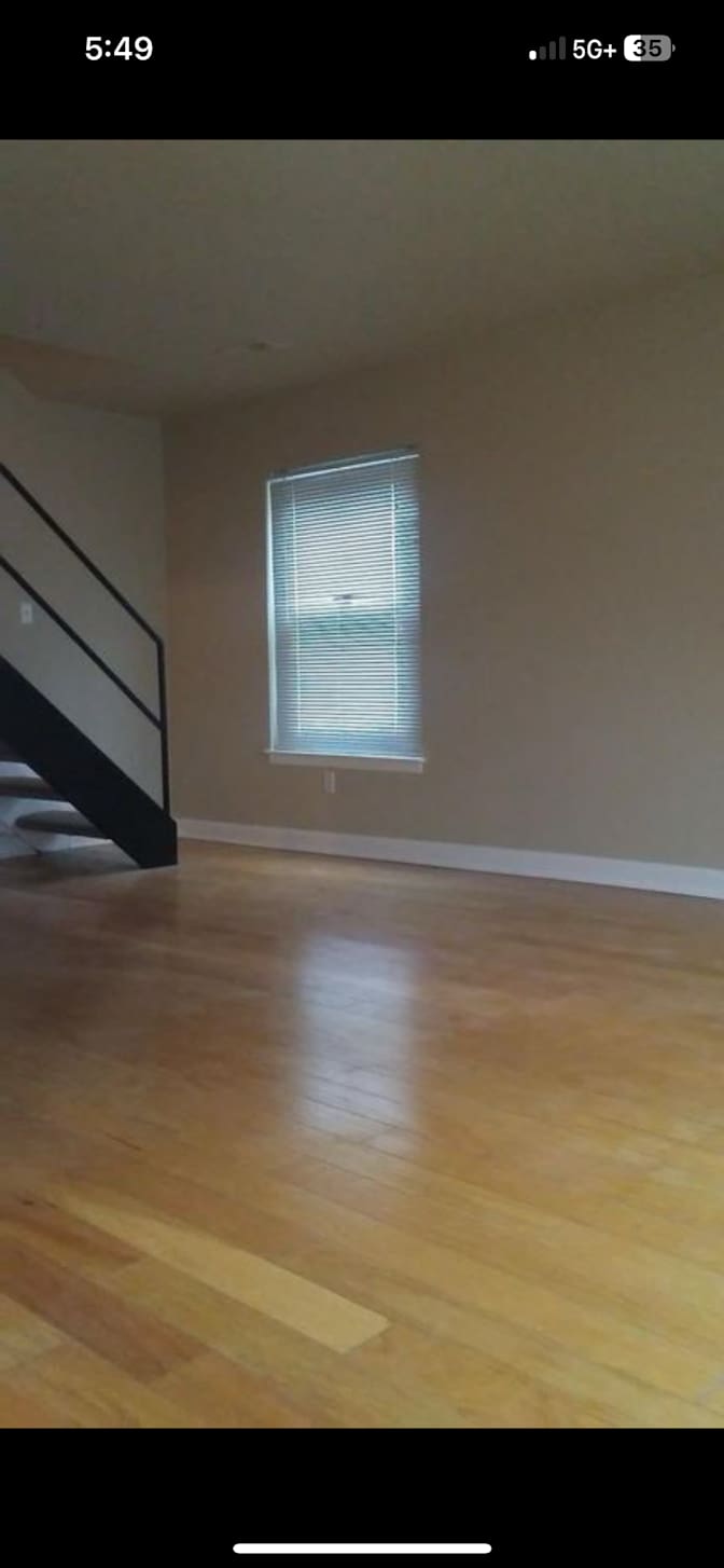 Deraun's room
