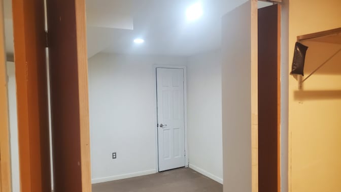 Enrique's room