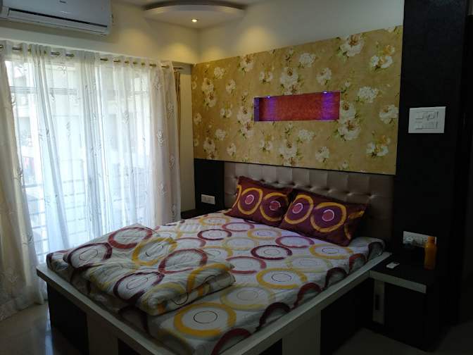 Meera Liz's room