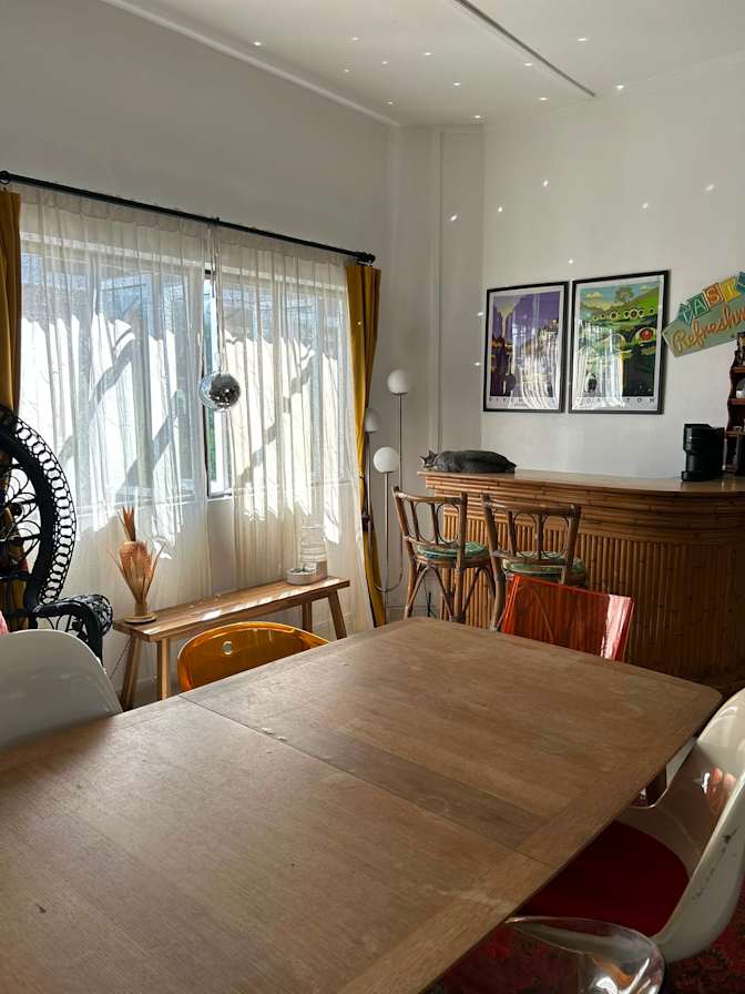 Linh's room