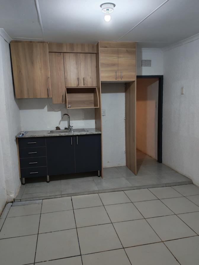 Pheladi malebane's room