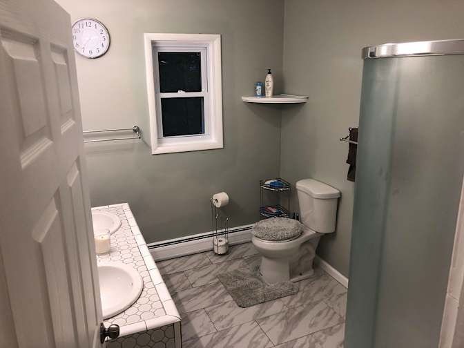 Montgomery St.'s room