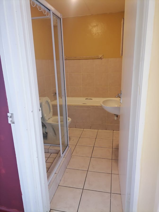 Slindokuhle Nqwaba's room