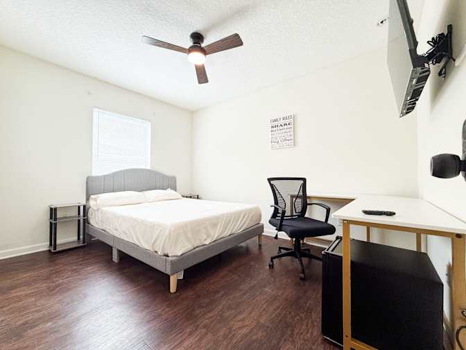 PadSplit's room