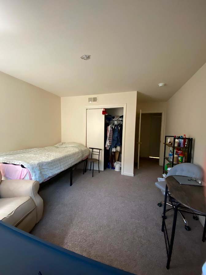 Gulten's room