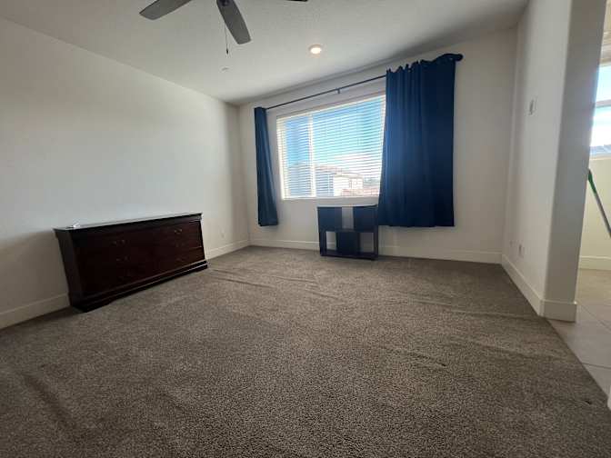 KathleenSam's room