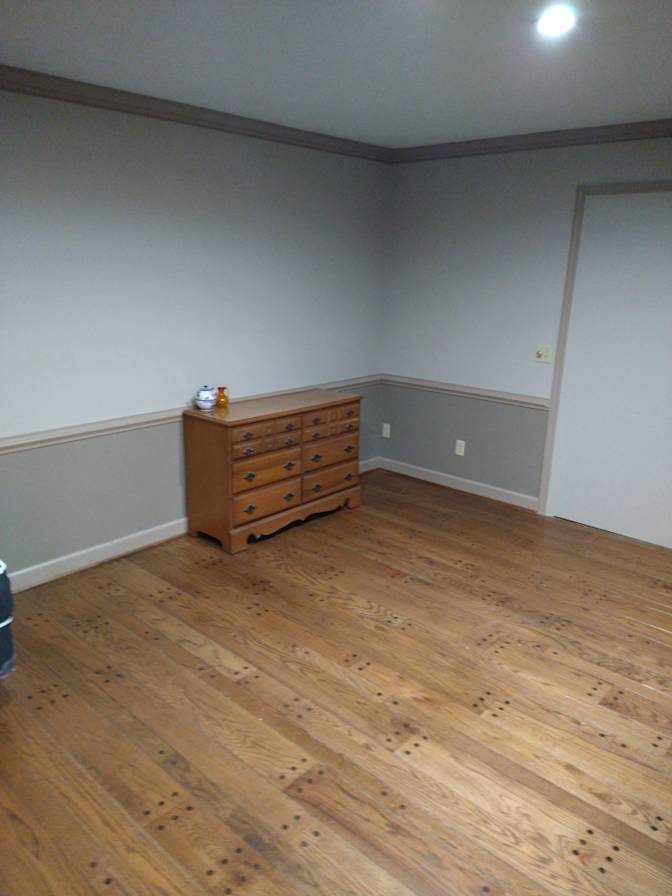 Lee's room
