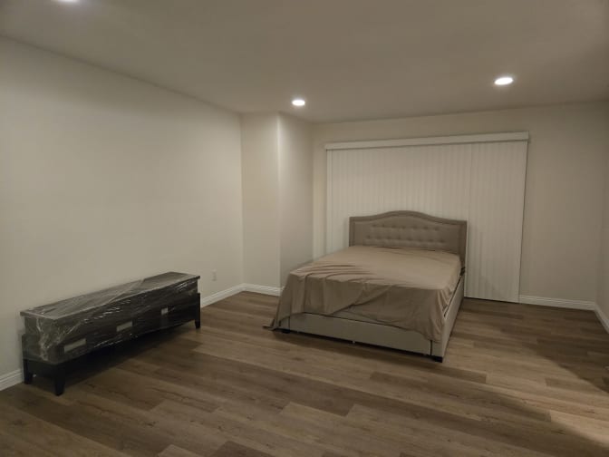 Simon's room