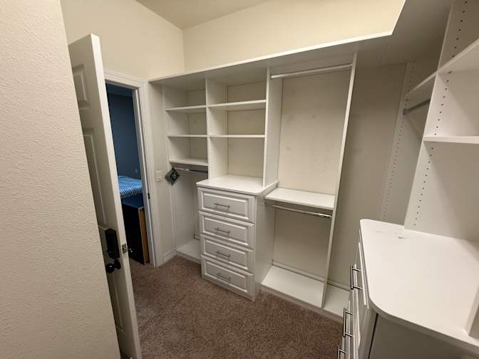 Tai's room