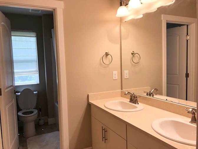 South Hill Home's room