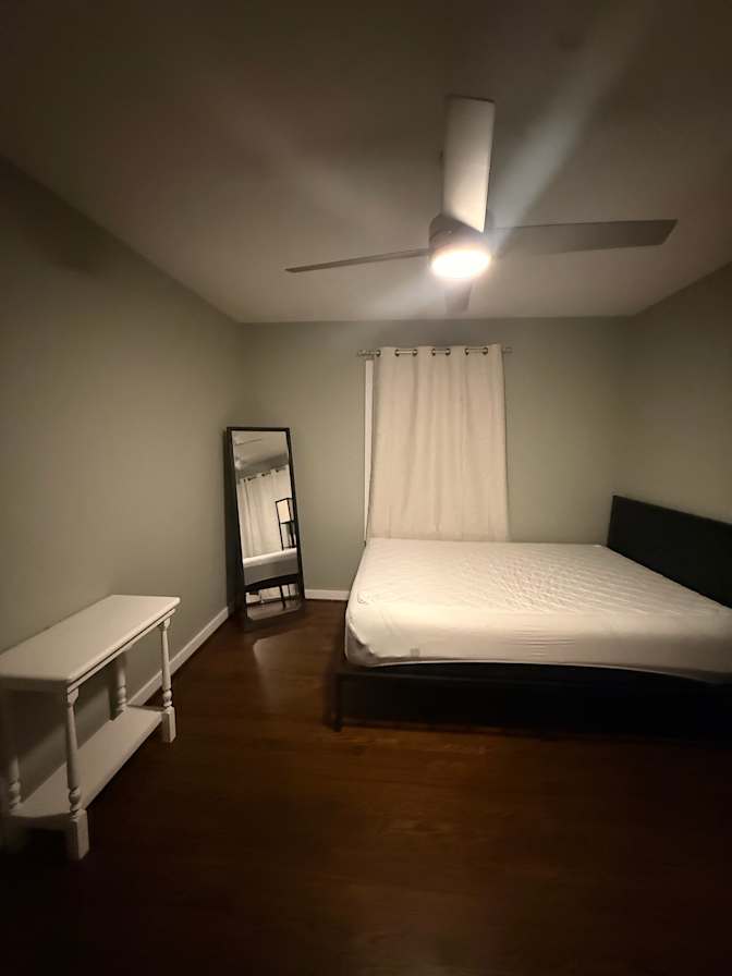Nubia's room