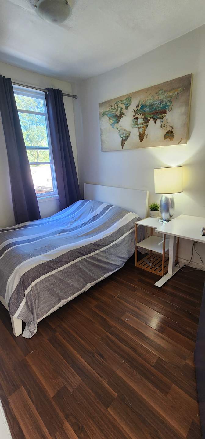 Laure's room