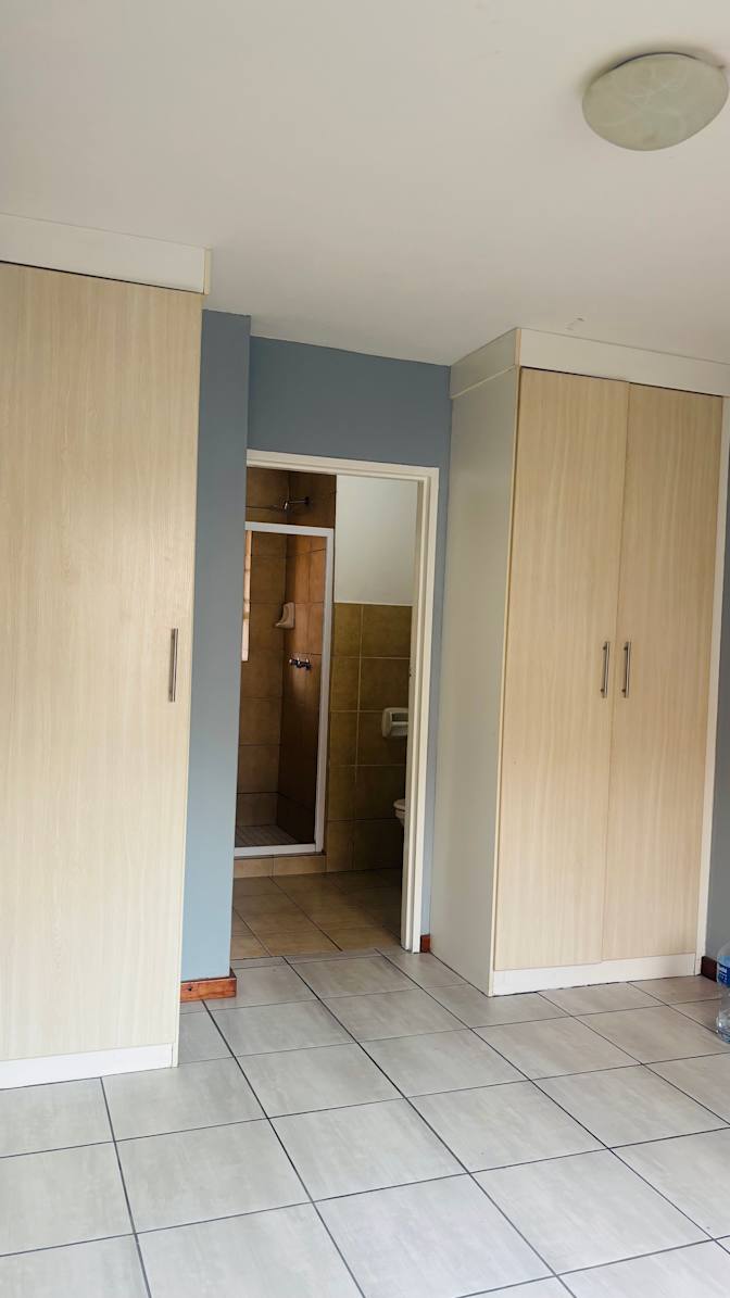 Mayolz's room