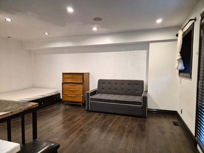 Wendy Zhang's room