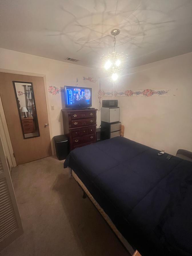 Mellaneno Smith's room