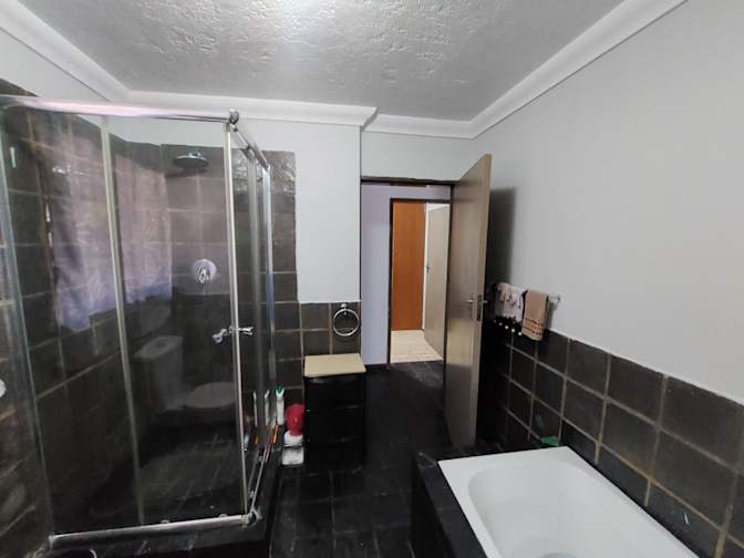 Nontobeko's room