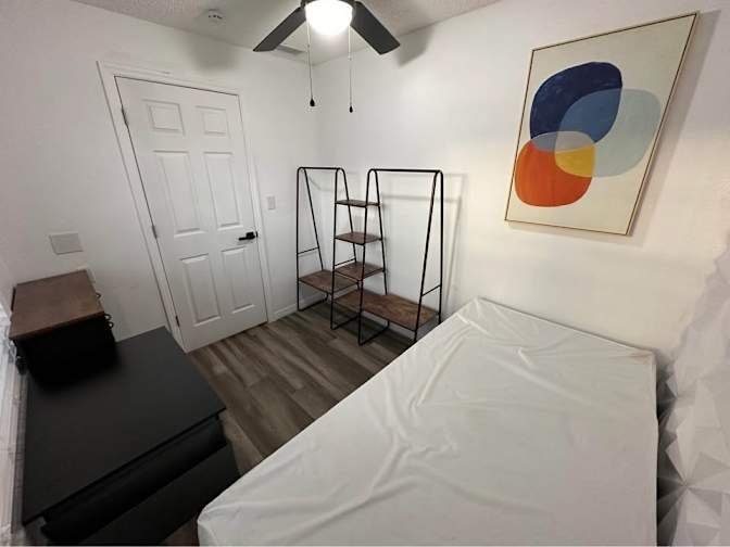 Juan Gomez's room