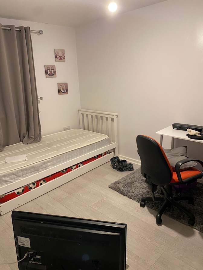Ann  Boyd's room