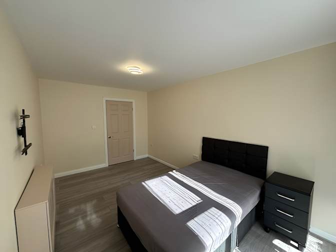 Dee's room